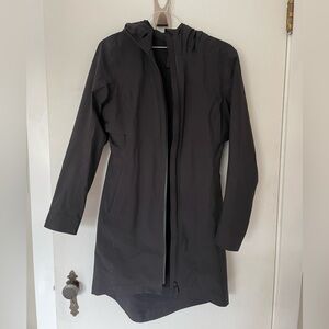 Lululemon Rain Rebel Jacket. Size 2